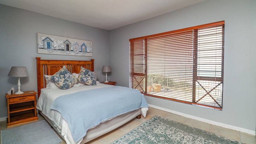 4 Bedroom Property for Sale in Jongensfontein Western Cape